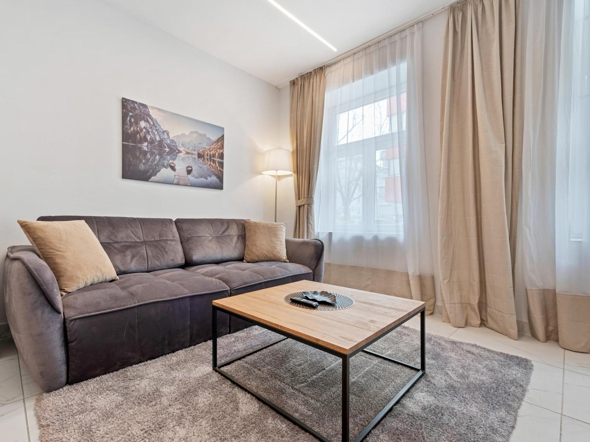 Sky9 Apartments District 17 Wien Exterior foto